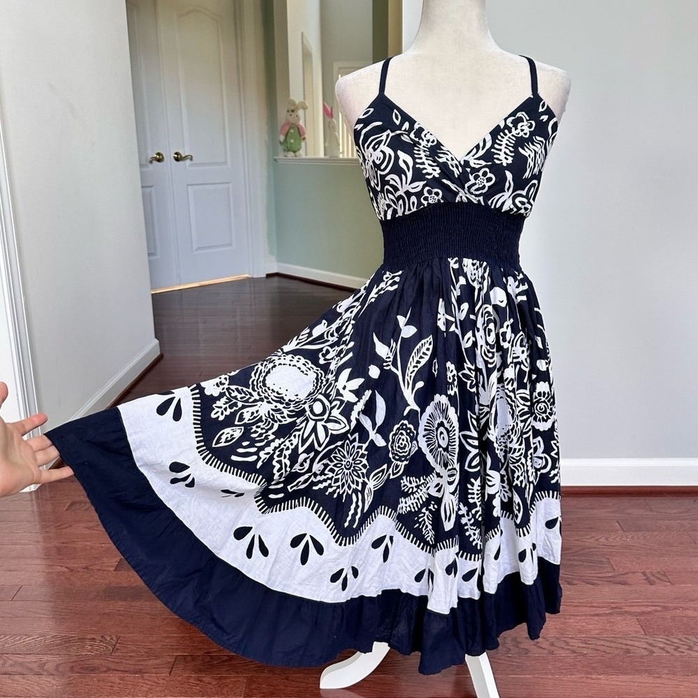 J Gee Black White 100% Cotton Plunge Unique Pattern Boho Cocktail Dress Medium